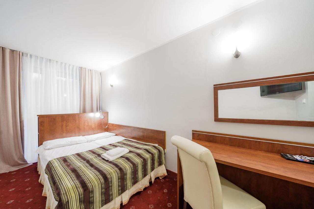 Promenada Zegrze Hotell Białobrzegi Eksteriør bilde